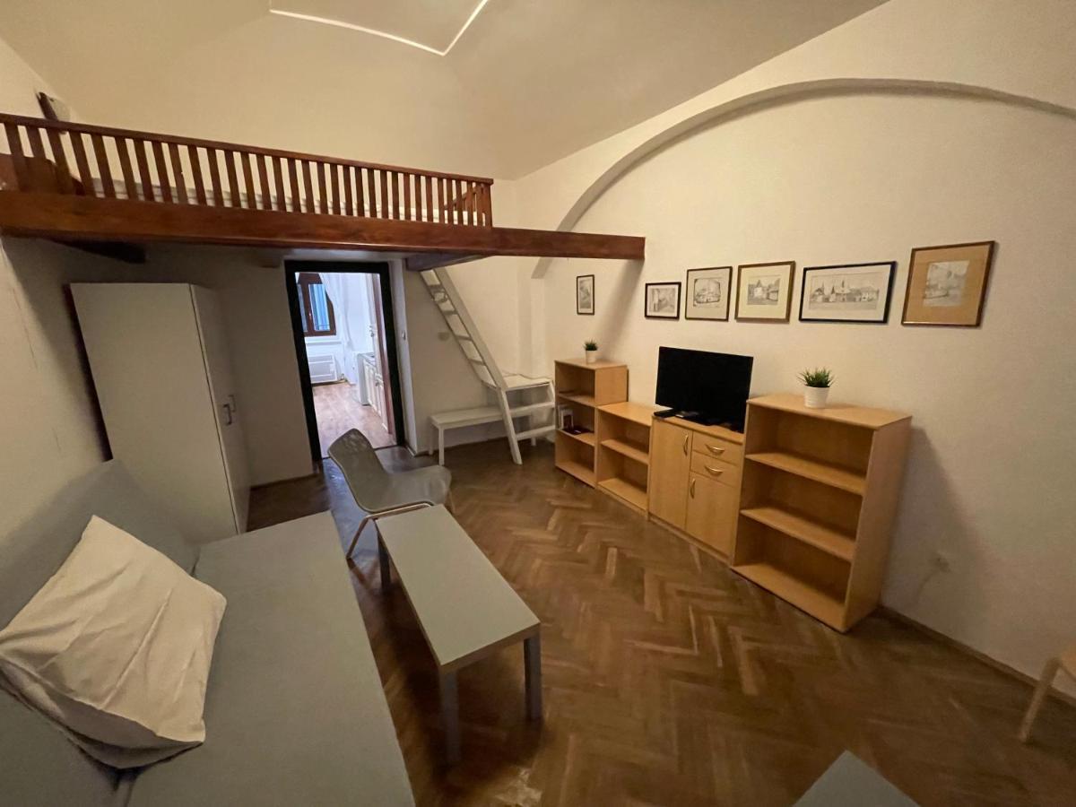 Apartment Jackie Прага Екстер'єр фото